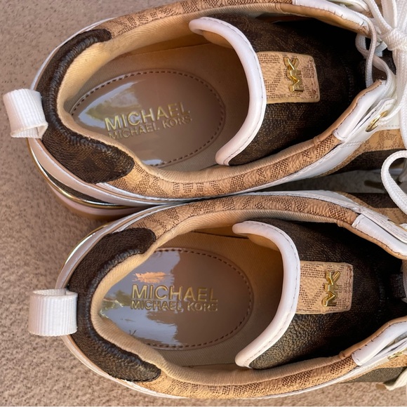 🆕 Michael Kors Georgie Metallic Leather Trainer Sneakers Sz 9.5M - Picture 10 of 13